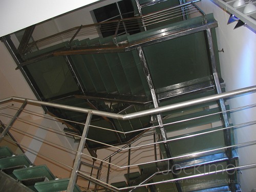 chelseamuseum glasstreads under